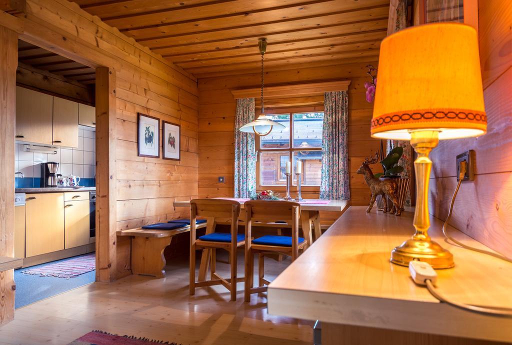 Chalets Ebner Eben Im Pongau Szoba fotó